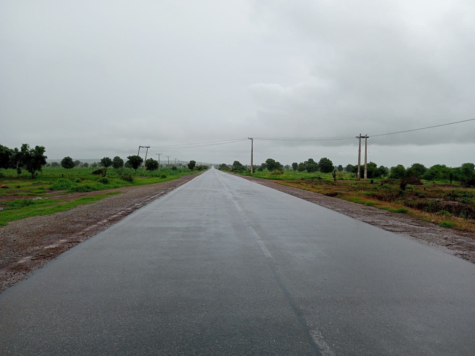 The federal highway along Mayanci, Anka - Bukuyum roads in Zamfara, northwest Nigeria. Photo Credit: Abdullahi Abubakar/HumAngle. 
