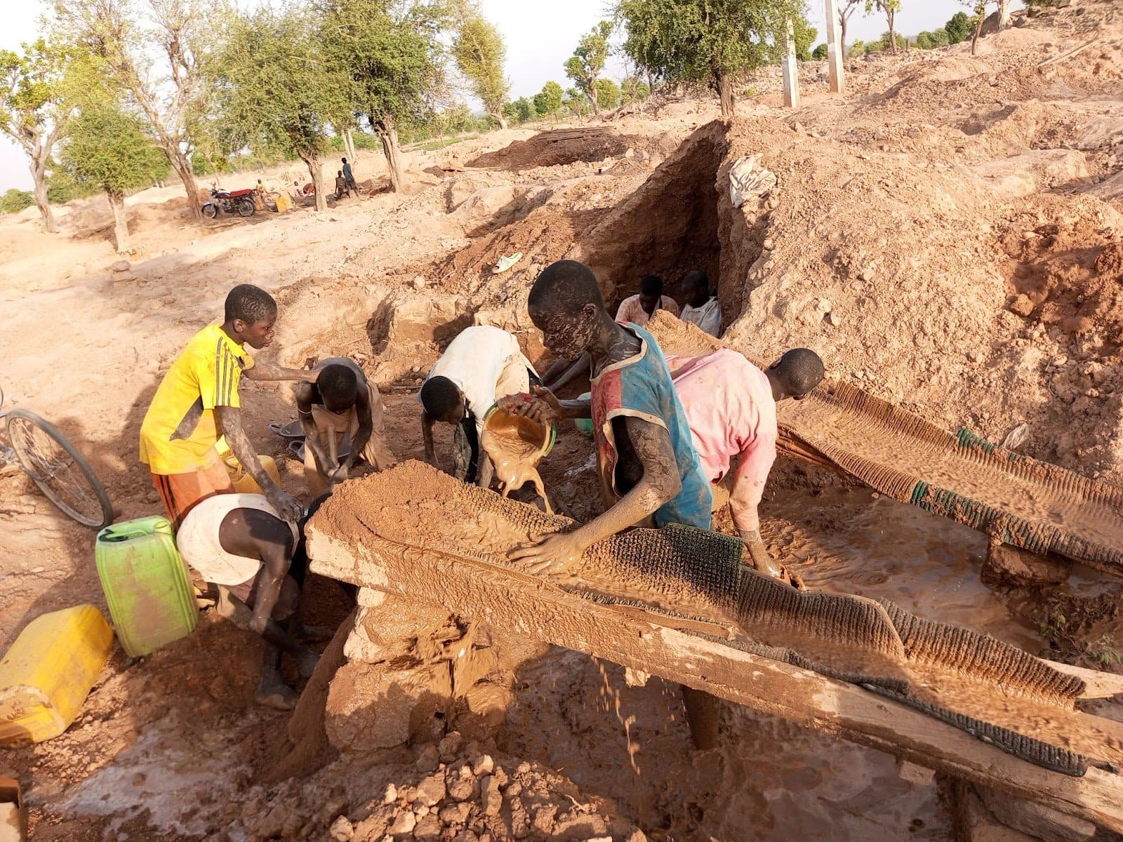  A group of miners operating in North West Nigeria. Photo by Abdullah Abubakar/HumAngle 