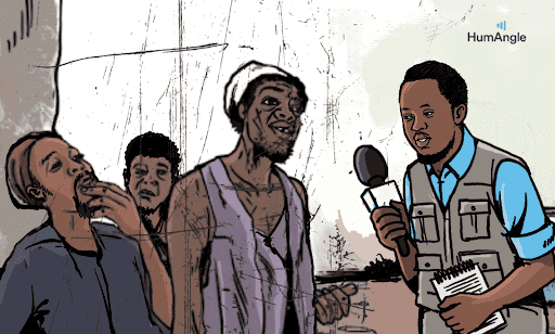 Illustration of a journalist interviewing three people outdoors. One holds a microphone, and another is eating, with a notepad in hand.