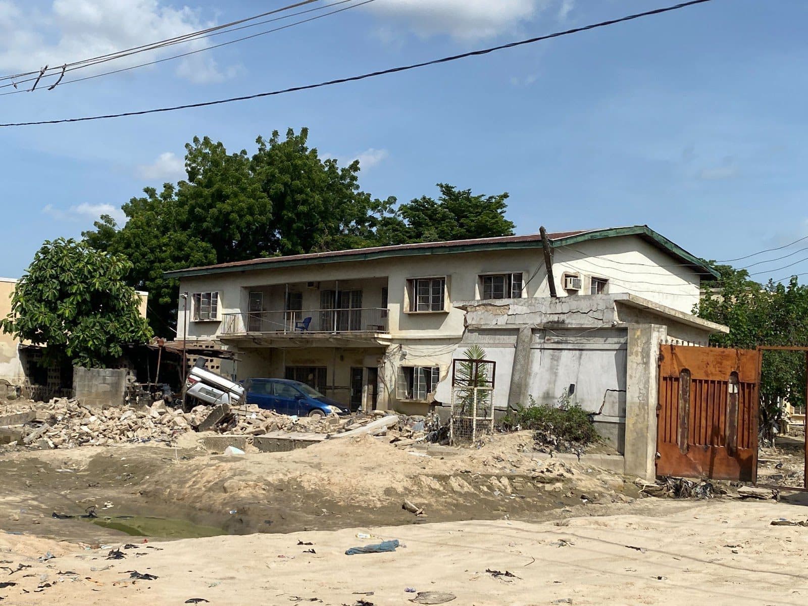 An old and dilapidated house